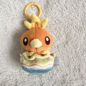Pokémon Center Torchic Sitting Cuties Easter Egg Backpack Clip 6” Plush